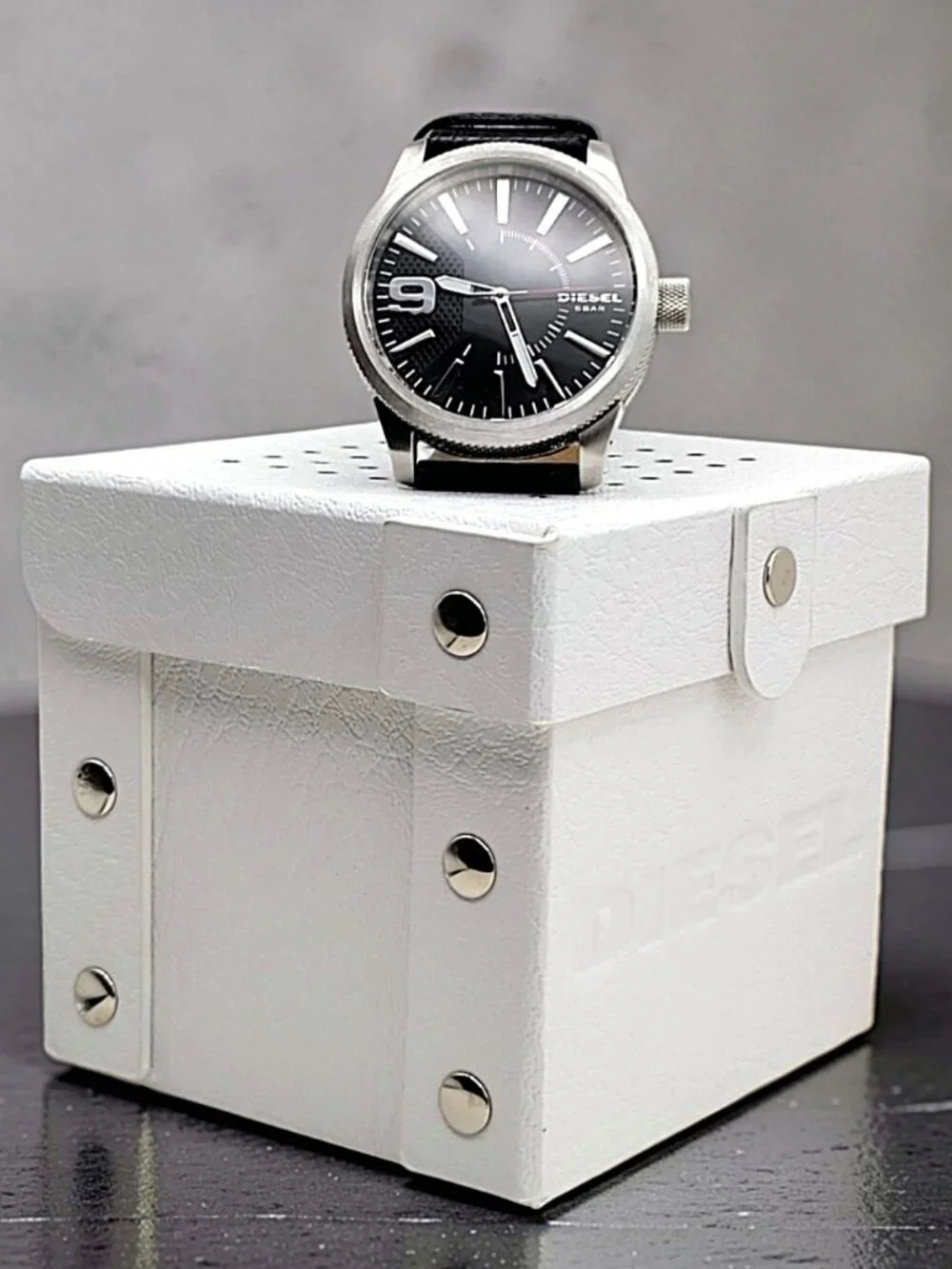 Diesel Rasp DZ1766 Men’s Black Leather Oversized Watch